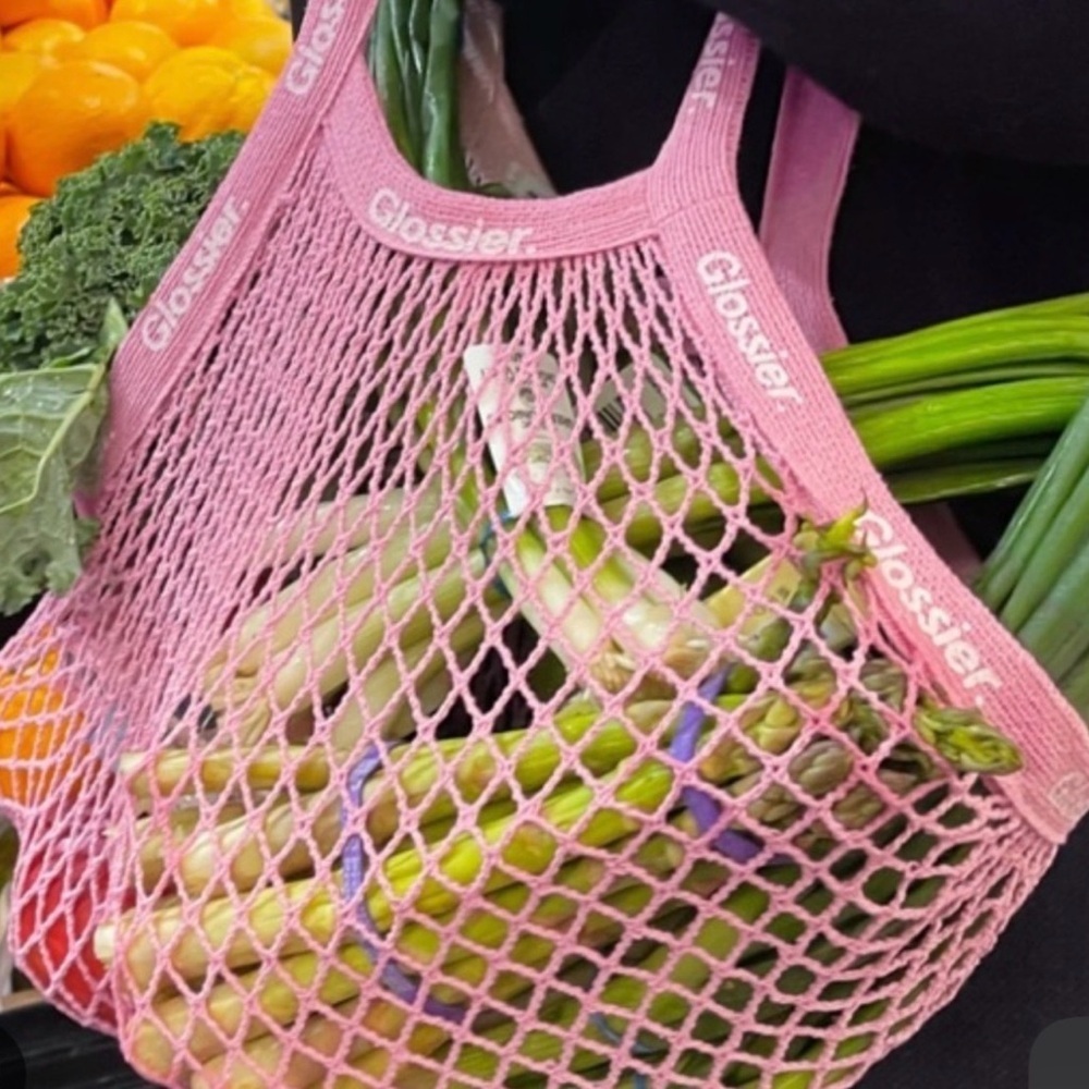 Glossier Limited Edition Pink Rose Market Net Beach Market Shopping Bag - Picture 2 of 5